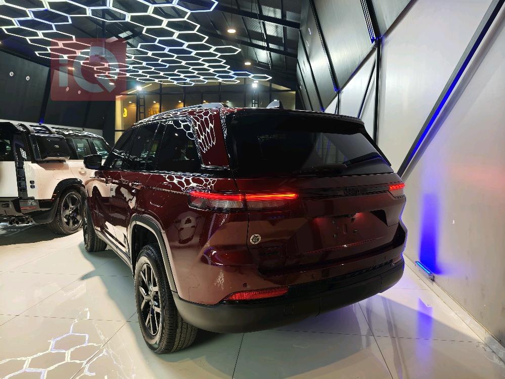 جيب جراند شيروكي